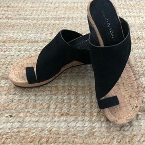 NEW: Donald Pliner Gyer cork-wedge sandals